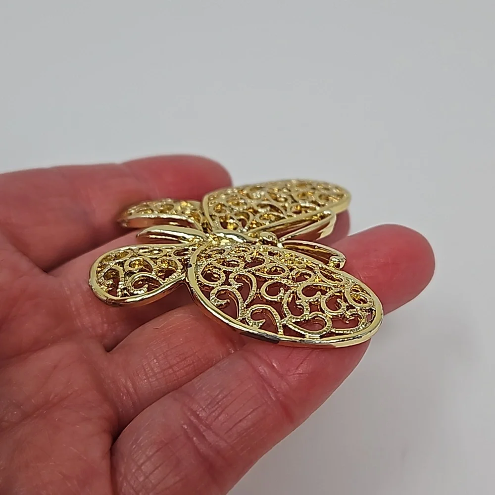 Vintage Gerry's Butterfly Brooch Gold Tone Filagree